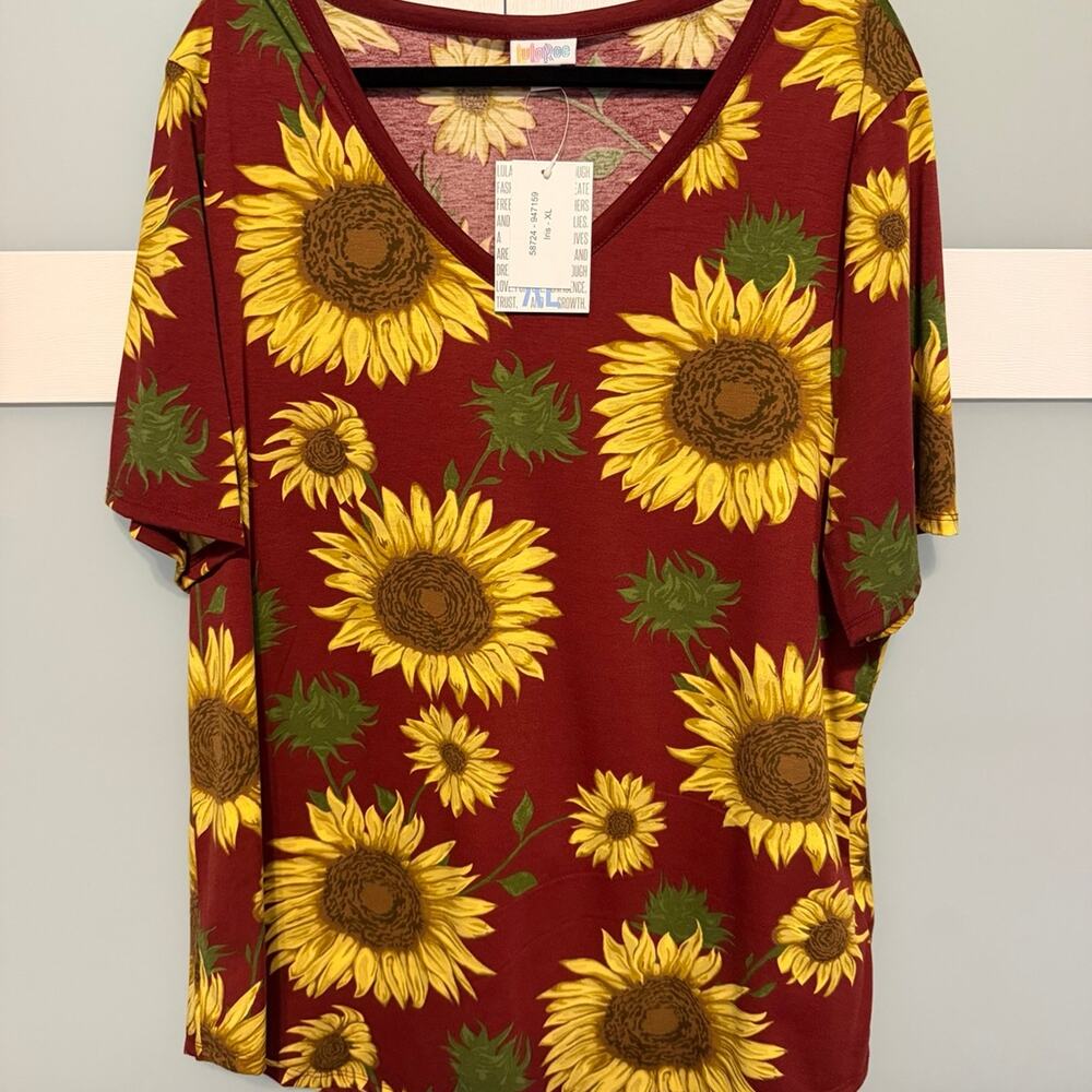LuLaRoe Iris XL Burgundy Sunflower Floral V-Neck Short Sleeve Top NWT